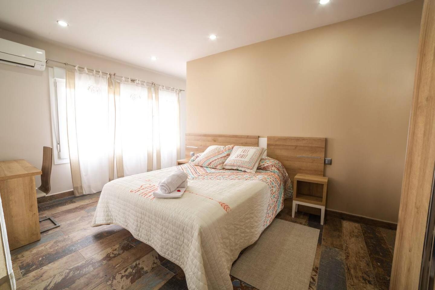 Oasis De Bardenas, B&B Con Piscina Privada Valtierra Exterior foto