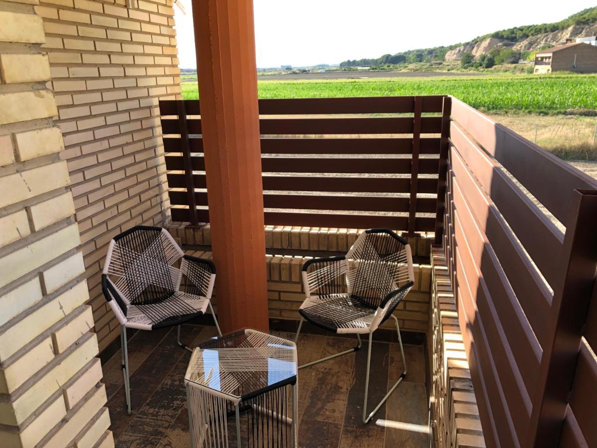 Oasis De Bardenas, B&B Con Piscina Privada Valtierra Exterior foto